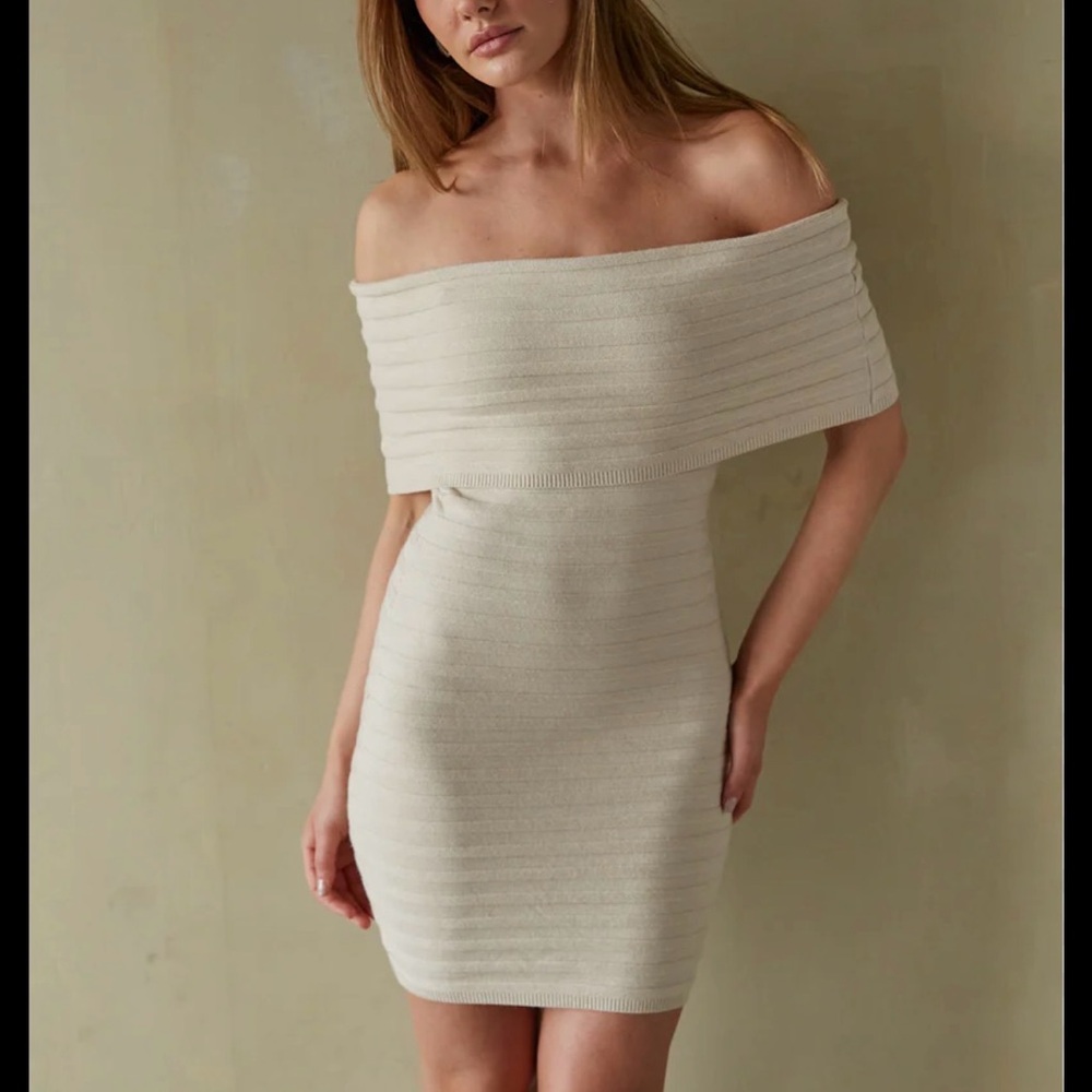 American Threads Cream Long Sleeve Dress